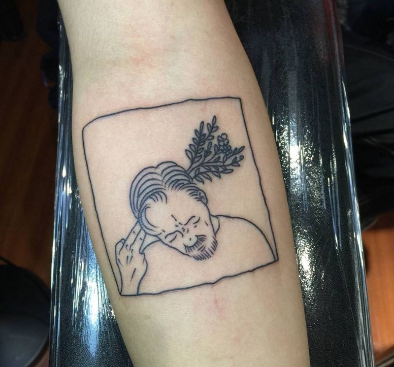 线纹身图片_几何人物习俗写实清新手臂手稿成品腰部腿部纹身图案