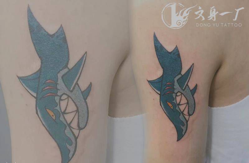 鲨鱼纹身图片_Old School纹身图案