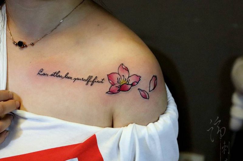清新纹身图片_成品颈部肩部胸部背部臀部清新原创纹身图案