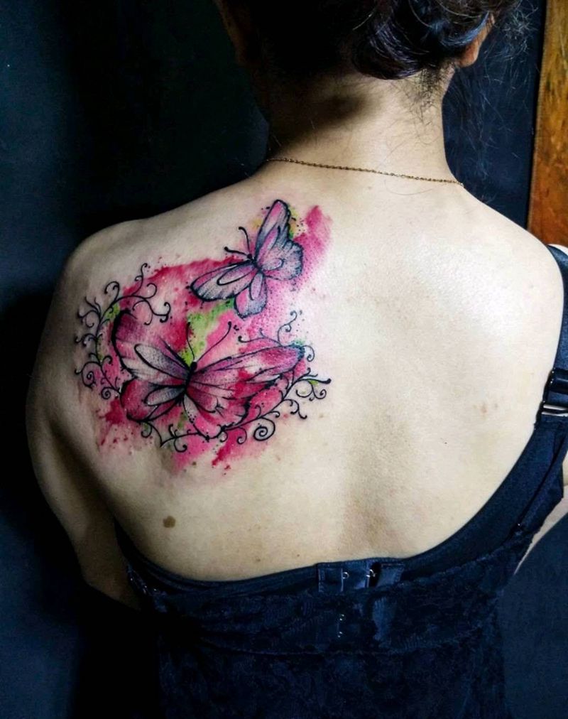 蝴蝶纹身图片_肩部清新动物原创宇刺青成品纹身图案