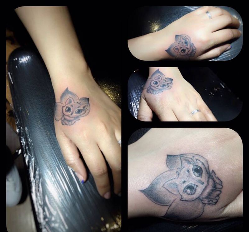 小狐狸纹身图片_成品动物手部清新纹身图案