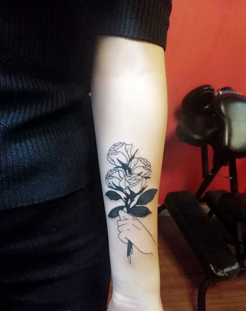 玫瑰纹身图片_手臂几何纹身图案