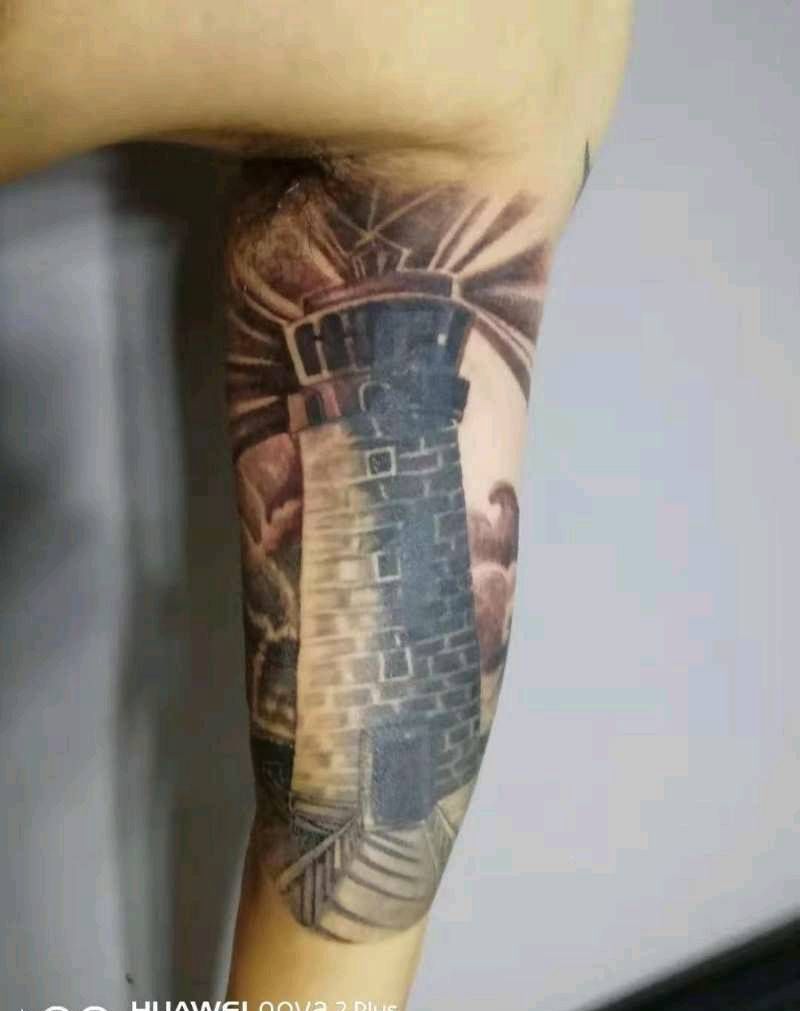 修改灯塔纹身图片_手臂欧美写实纹身图案