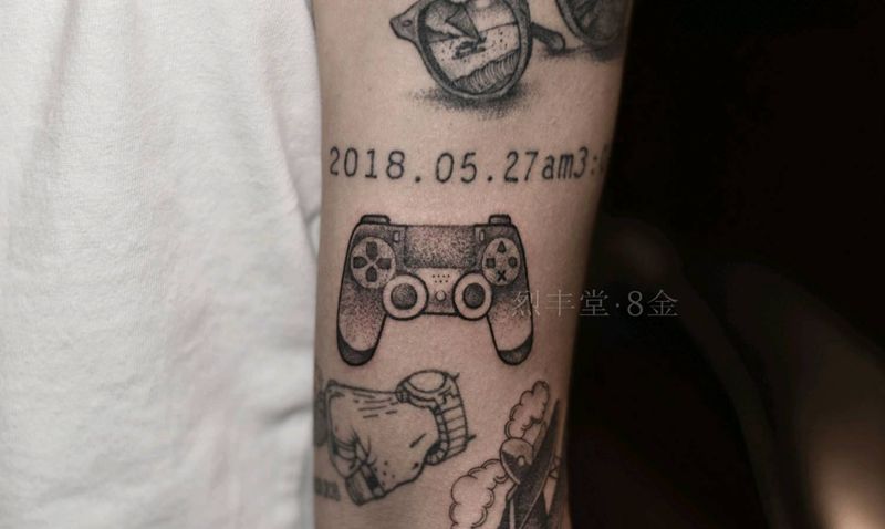 花臂一组纹身图片_手臂点刺几何汽车机窗手柄…纹身图案