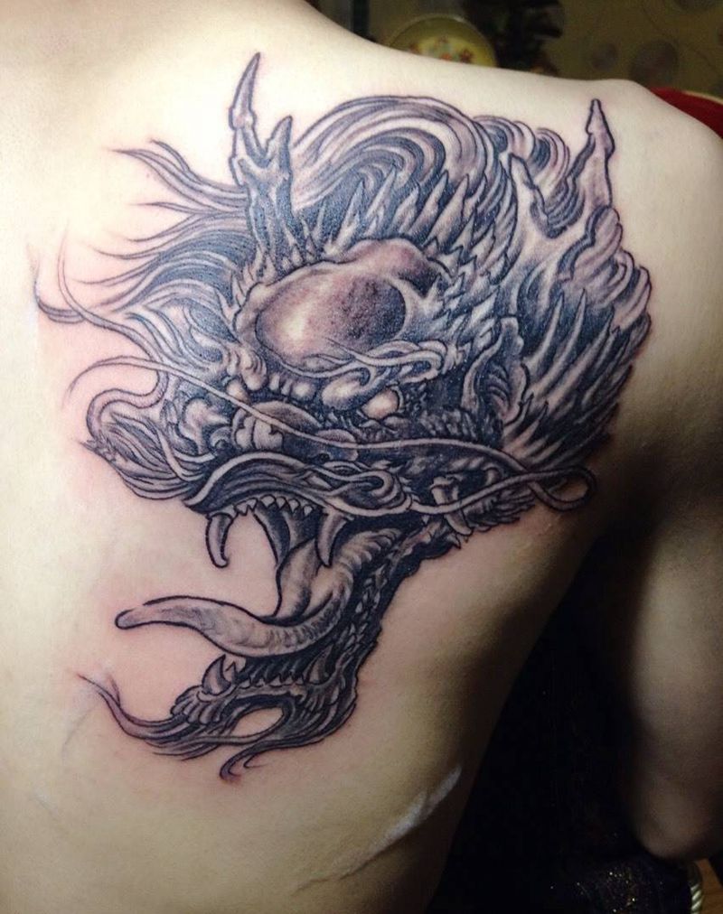 龙头纹身图片_肩部字符传统图腾纹身图案