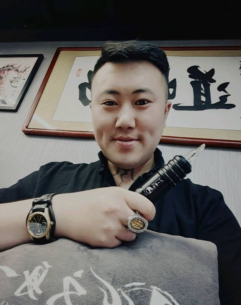 文身一厂（一支笔）纹身图片_欧美写实纹身图案