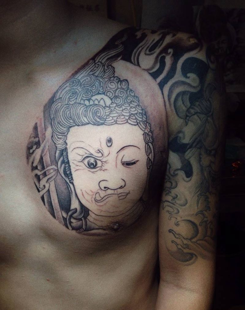 不动+般若半甲纹身图片_胸部手臂肩部传统人物宗教半甲纹身图案