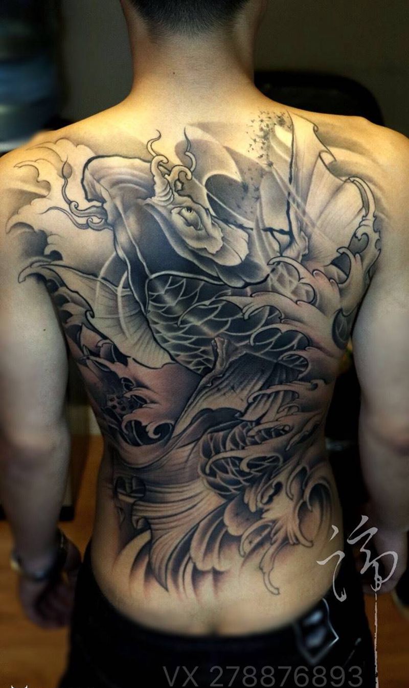 鲤鱼纹身图片