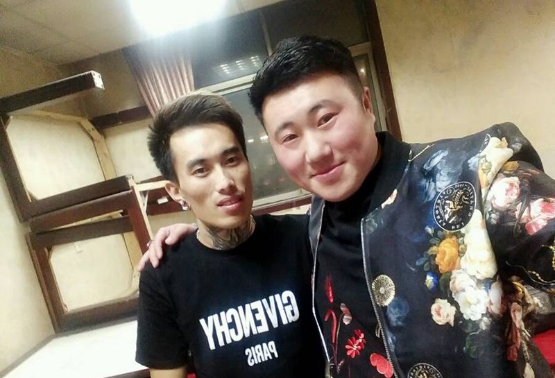 聚会照片纹身图片_欧美传统习俗肖像清新写实国画成品手稿插画纹身图案