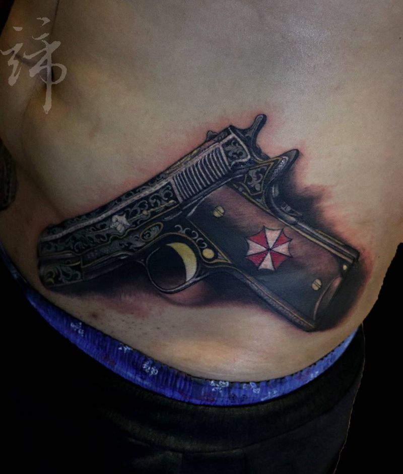 手枪纹身纹身图片_成品臀部手臂腿部背部腰部腹部肩部颈部写实纹身图案