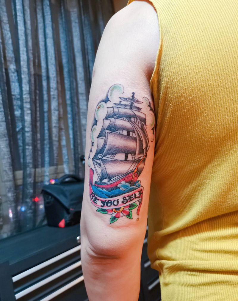 oldschool纹身图片_手臂Old School纹身图案