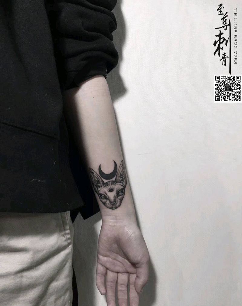 小清新纹身图片_手臂点刺纹身图案