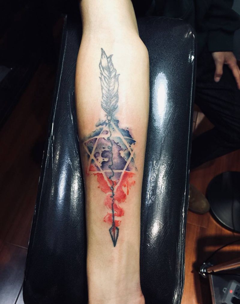 六芒星纹身图片_肩部颈部腿部手部植物字符鬼神臀部插画手稿纹身图案