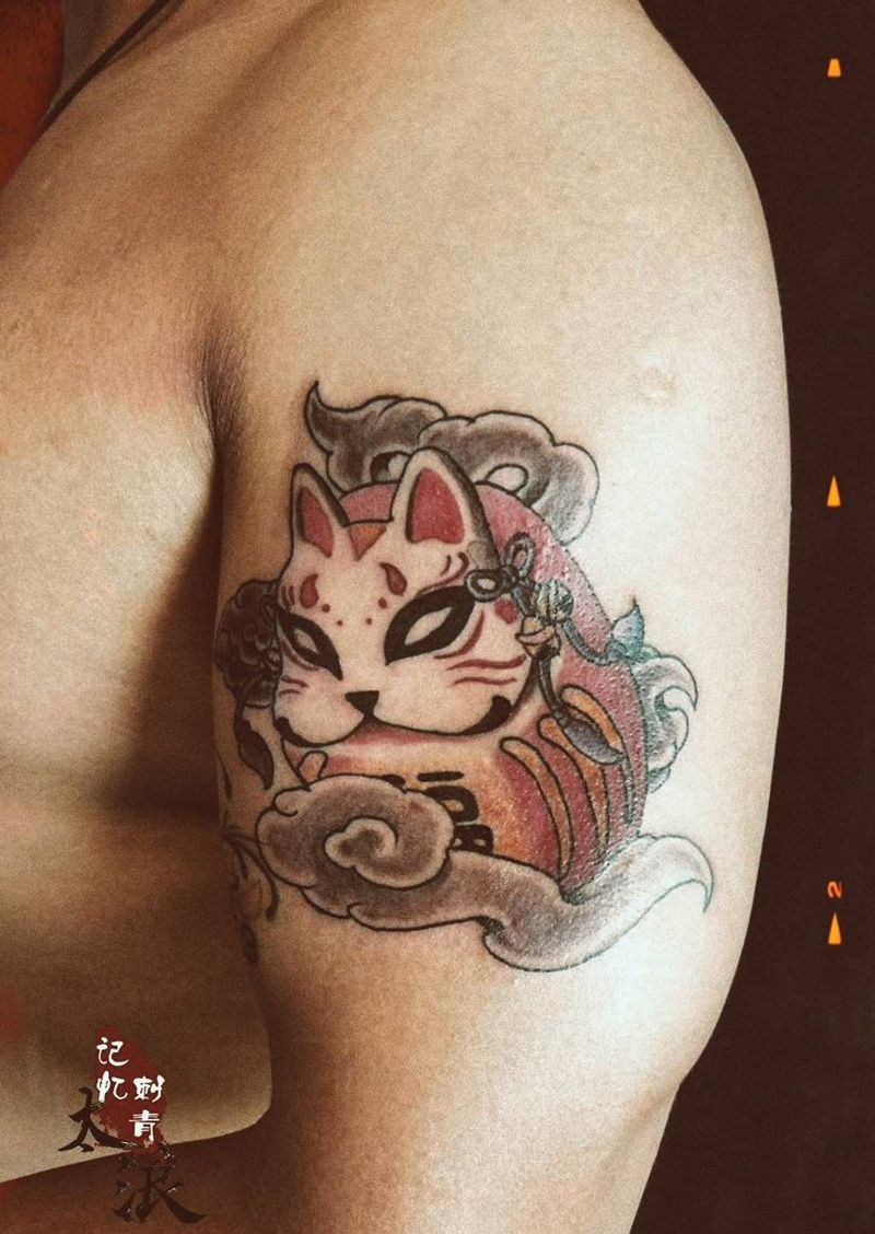 狐狸面具达摩蛋纹身图片_手臂新传统纹身图案