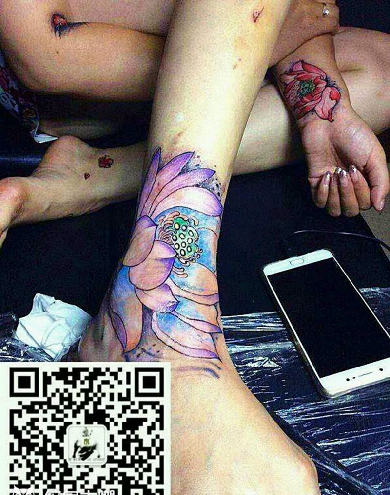 荷花遮盖白癜风纹身图片_传统遮盖宇刺青成品纹身图案