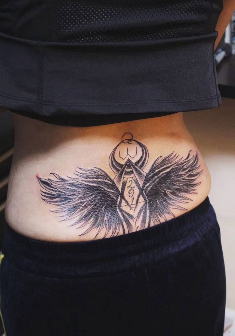 遮盖纹身图片_腰部纹身图案