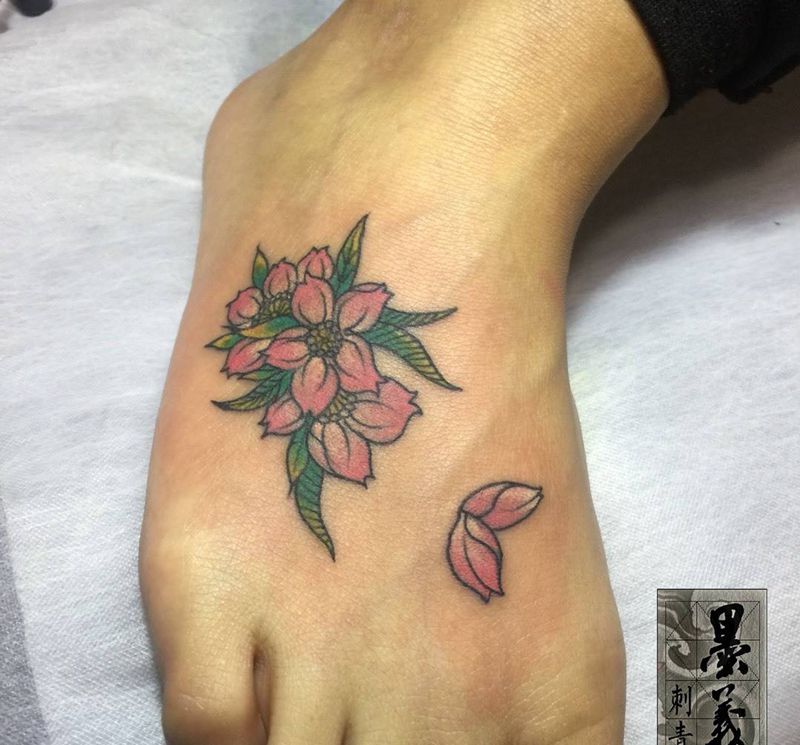 樱花纹身图片_手稿成品脚部清新传统植物原创纹身图案