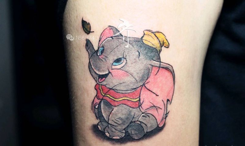 小飞象纹身图片_手臂Old School纹身图案