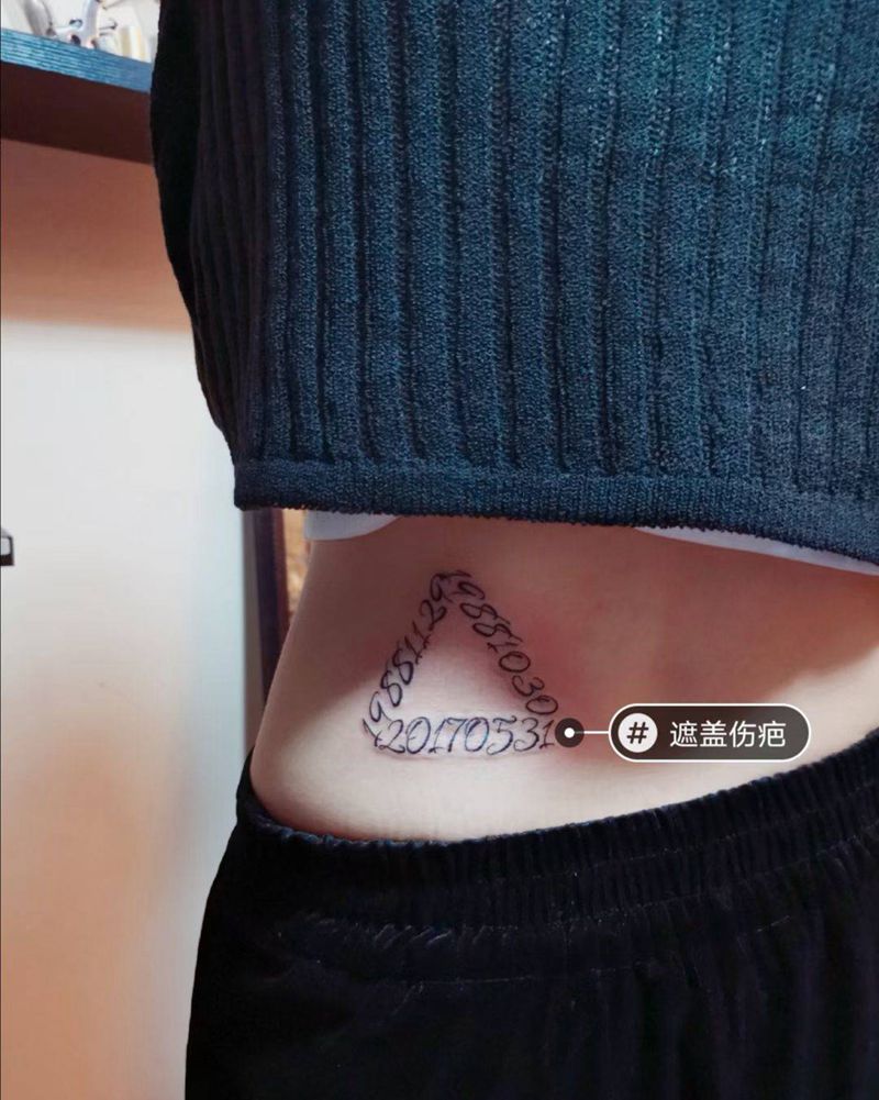 遮盖纹身图片_腰部纹身图案