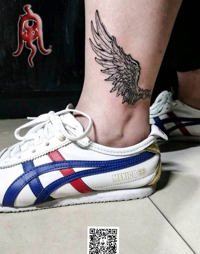 翅膀纹身图片_腿部传统清新动物原创宇刺青成品手稿纹身图案