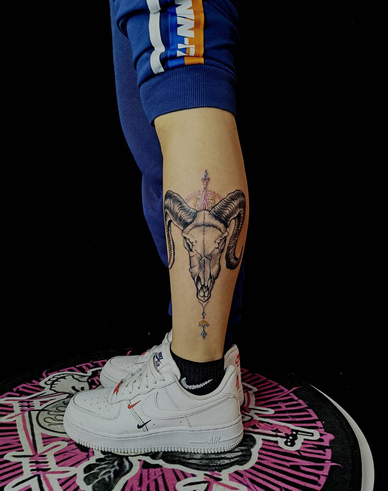 星座纹身图片_腿部新传统纹身图案