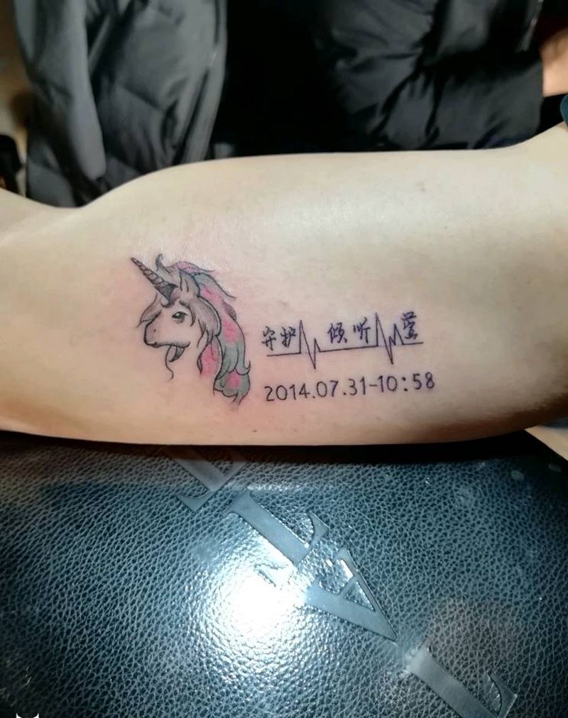 英文独角兽纹身图片_手臂花体字水彩纹身图案