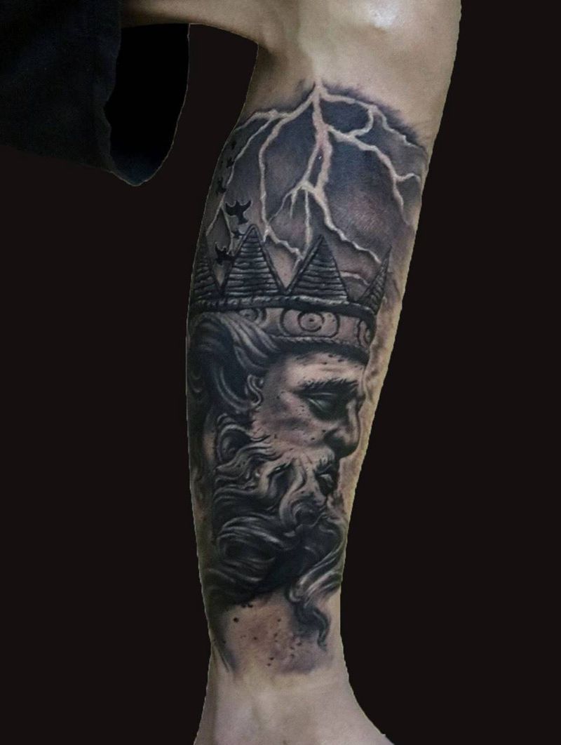 波塞冬纹身图片_腿部欧美写实波塞冬纹身图案