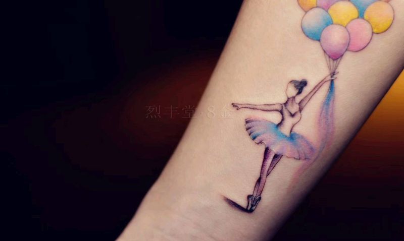 舞者纹身图片_手臂清新人物舞者插画纹身图案