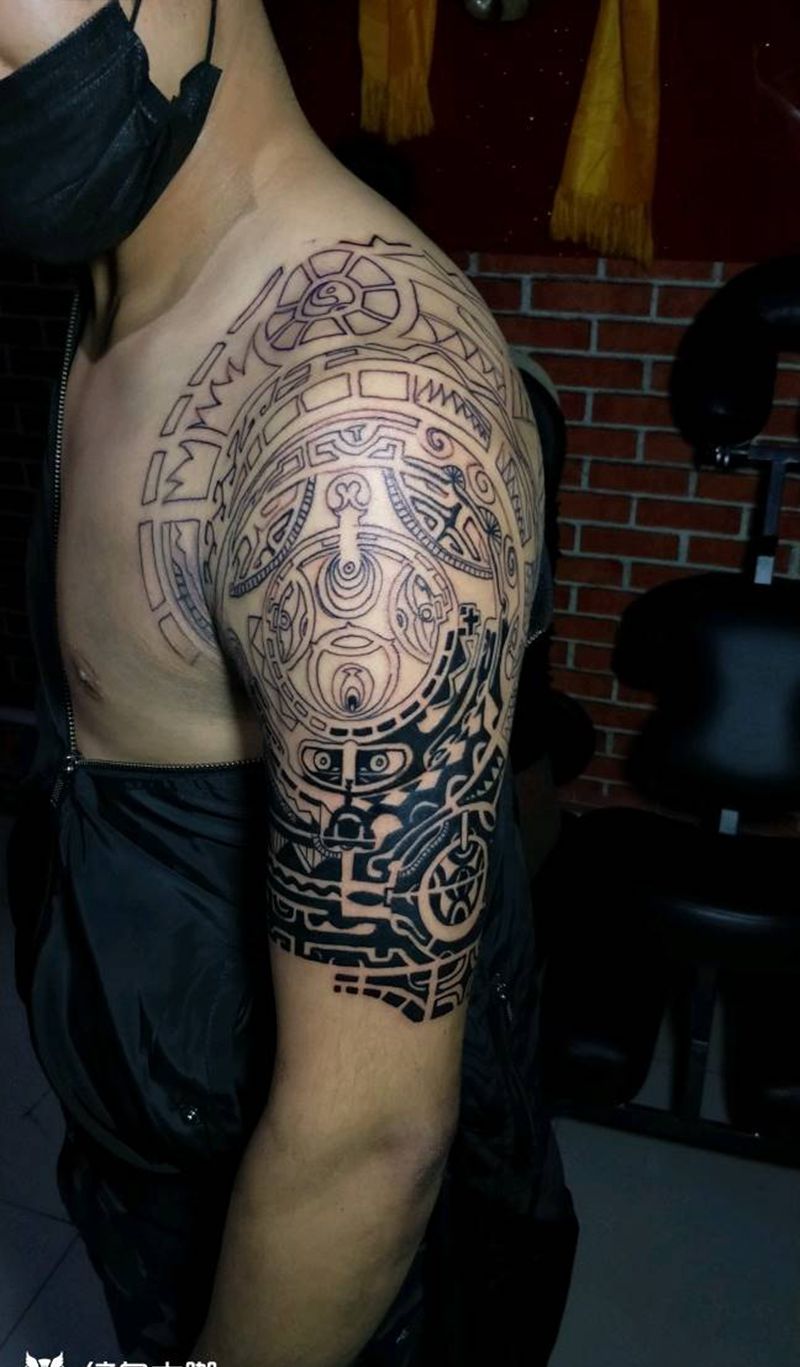 二个玛雅图腾纹身图片