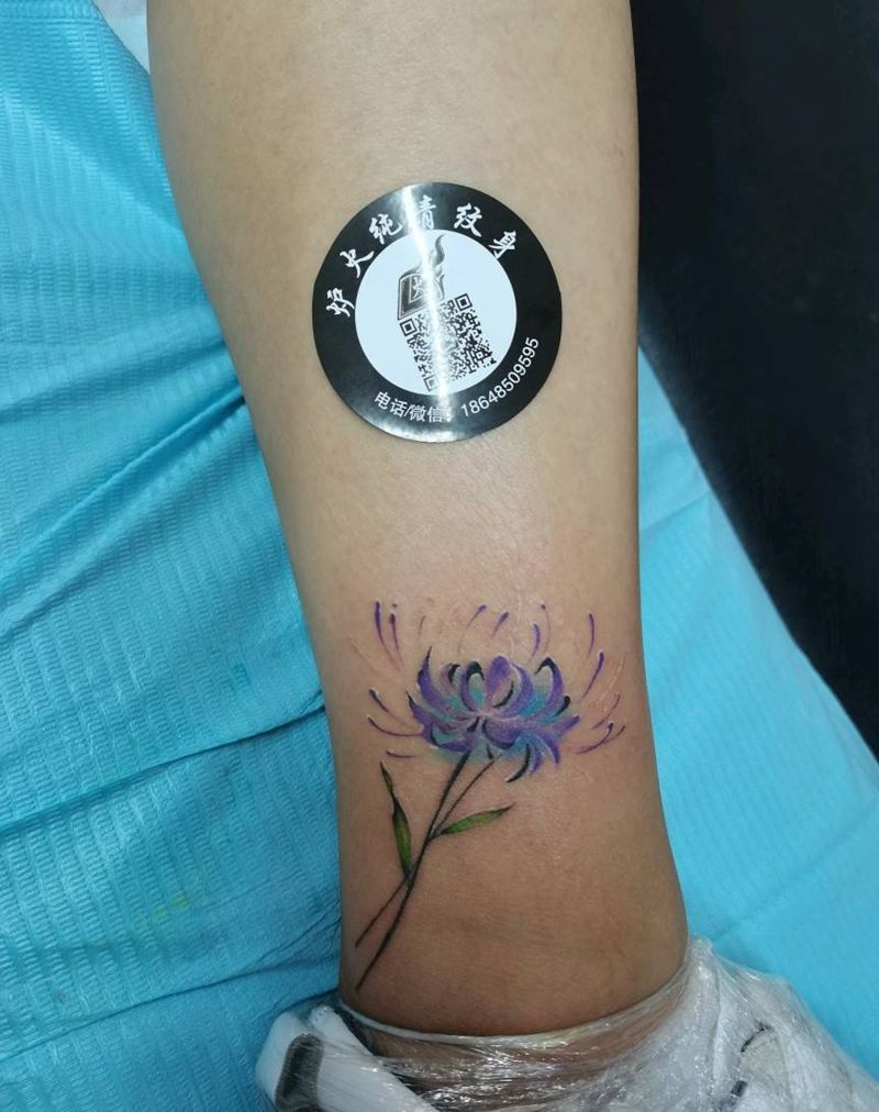 彼岸花纹身图片_腿部水彩纹身图案