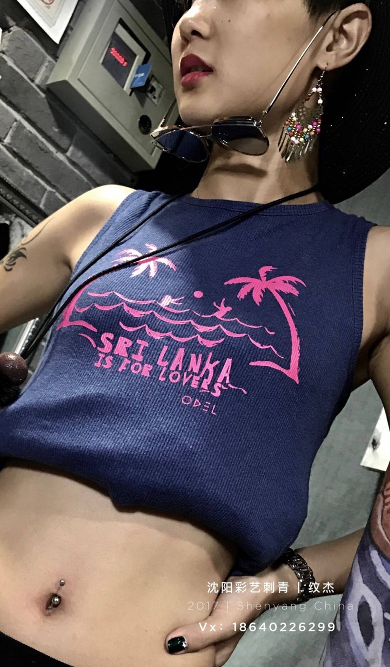 穿孔...纹身图片