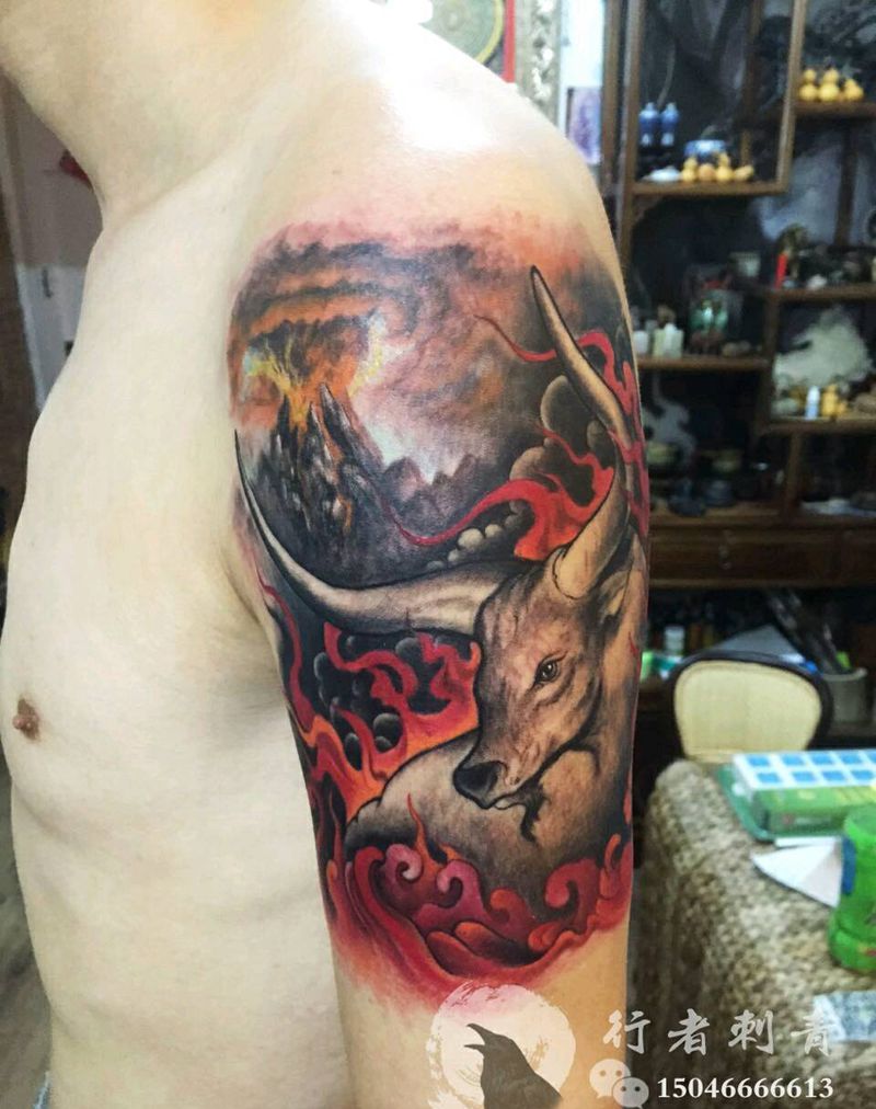 牛纹身图片_手臂成品纹身图案