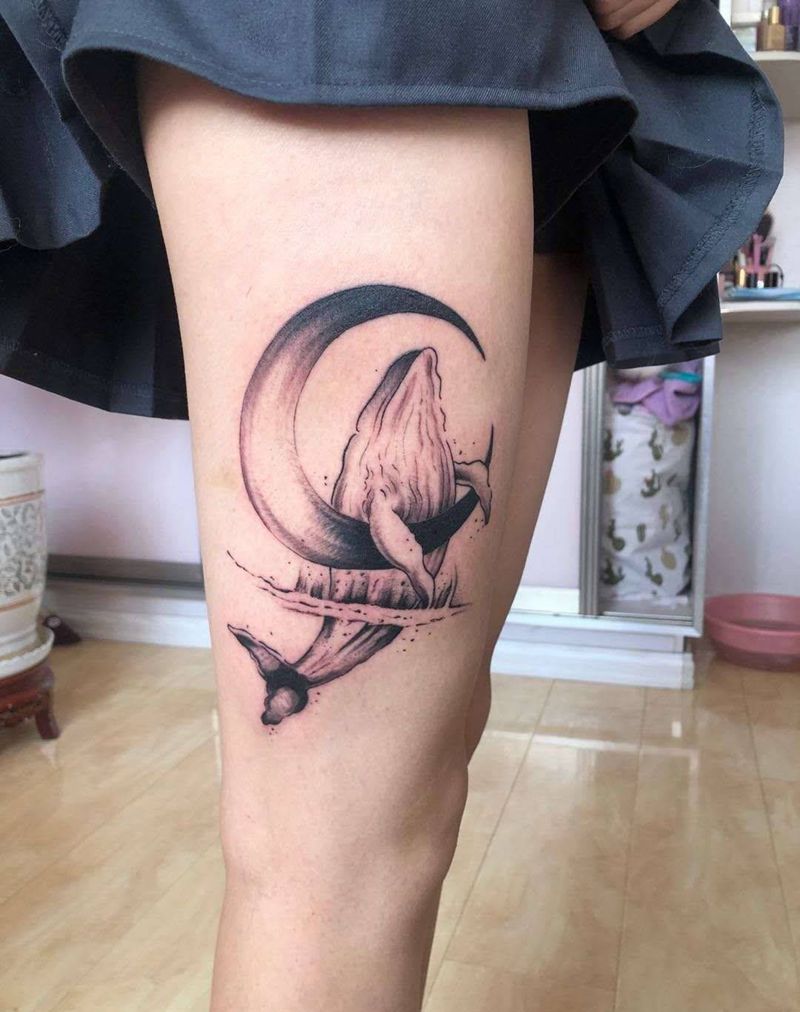 落月鲸鸿纹身图片_图腾水墨鲸鱼月亮纹身图案