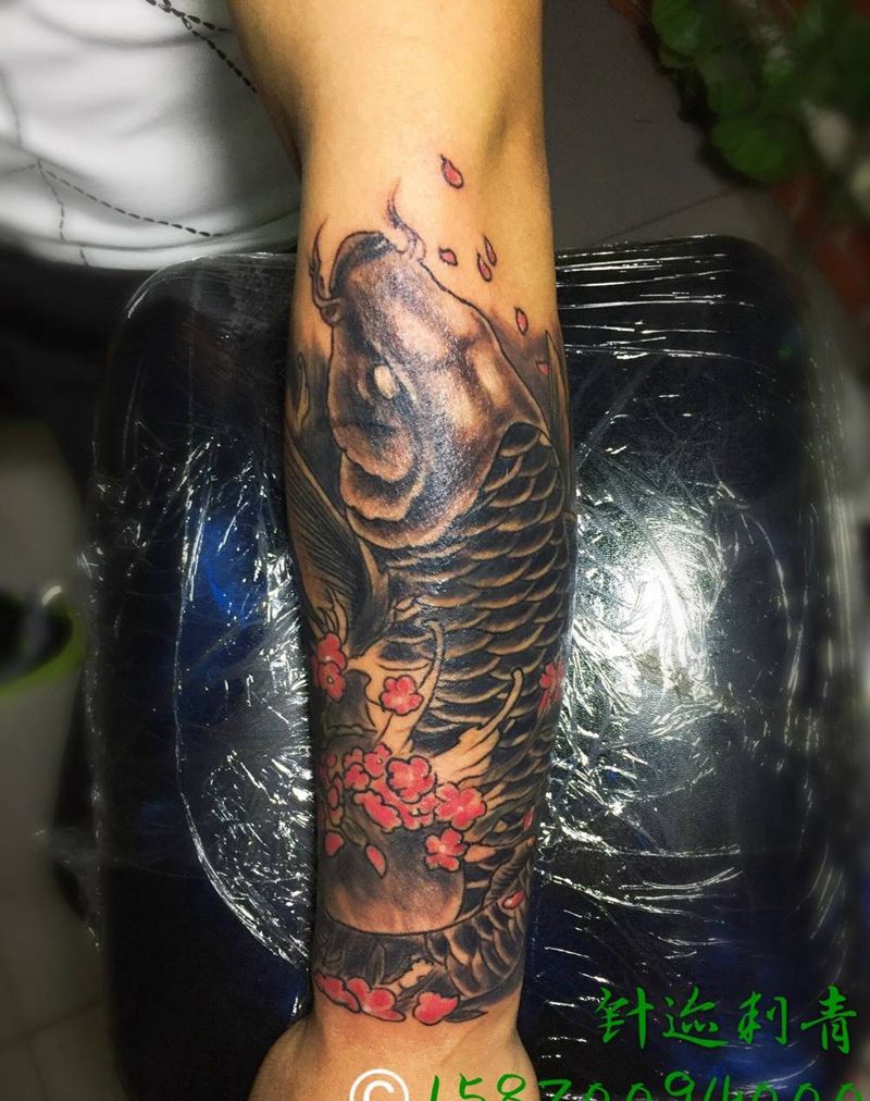 鲤鱼纹身图片