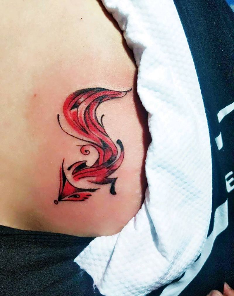 狐狸纹身图片_胸部新传统纹身图案