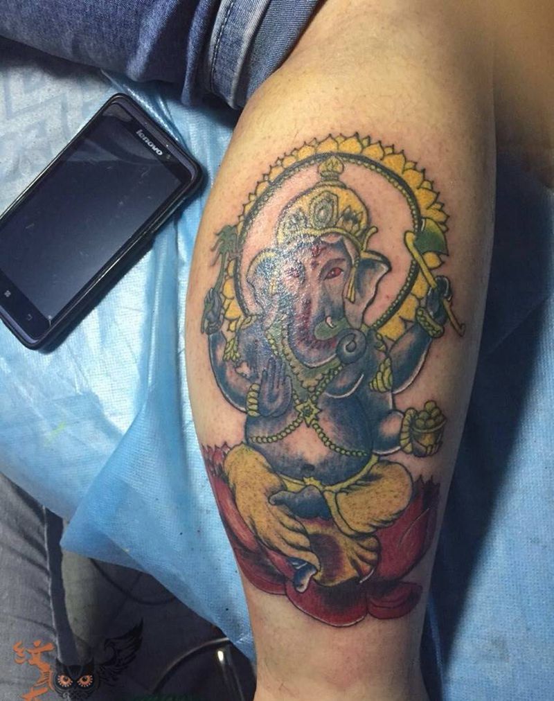 彩色像神纹身图片