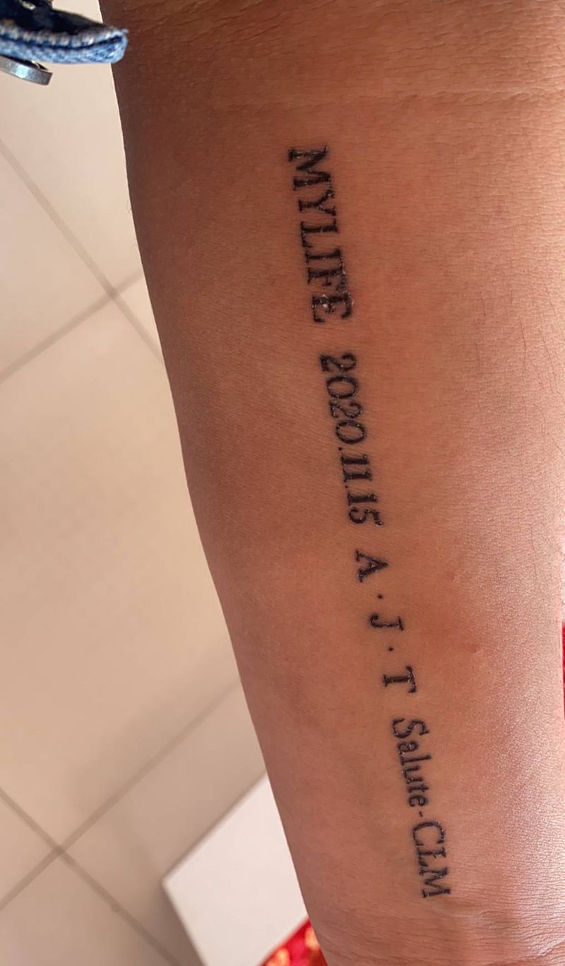 标准英文纹身图片_手臂花体字纹身图案