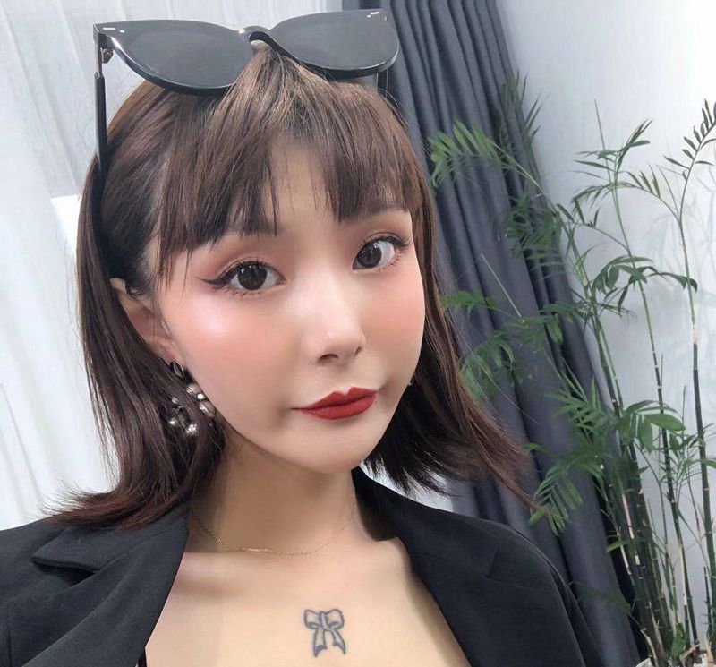 姚龍刺青新工作室环境纹身图片_胸部纹身图案