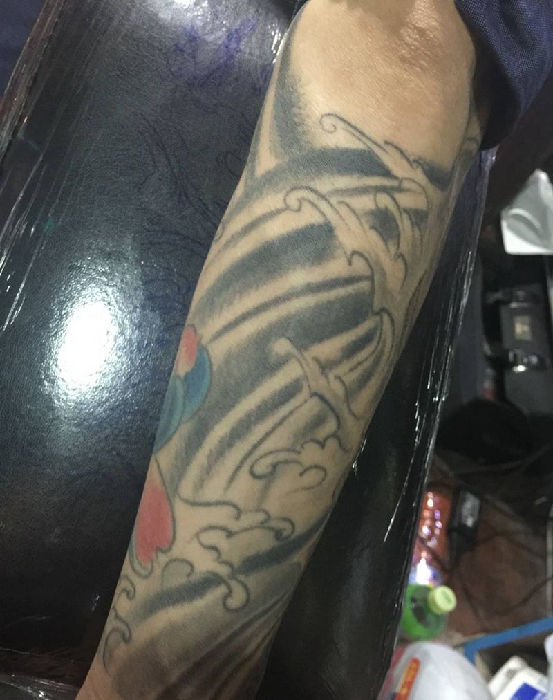 清洗纹身一次前后对比纹身图片