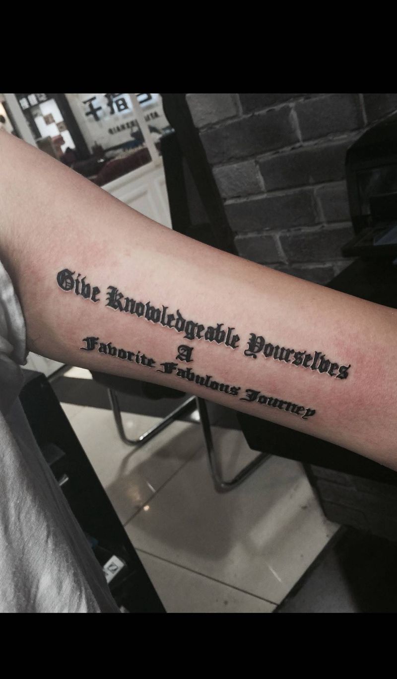 哥特字纹身图片