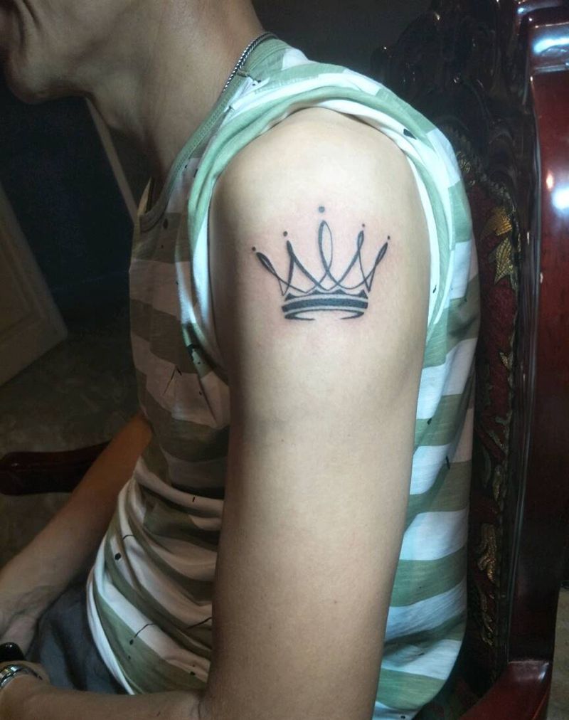 皇后纹身图片_肩部图腾纹身图案