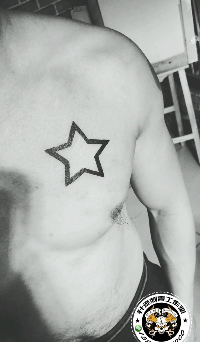 五角星纹身图片