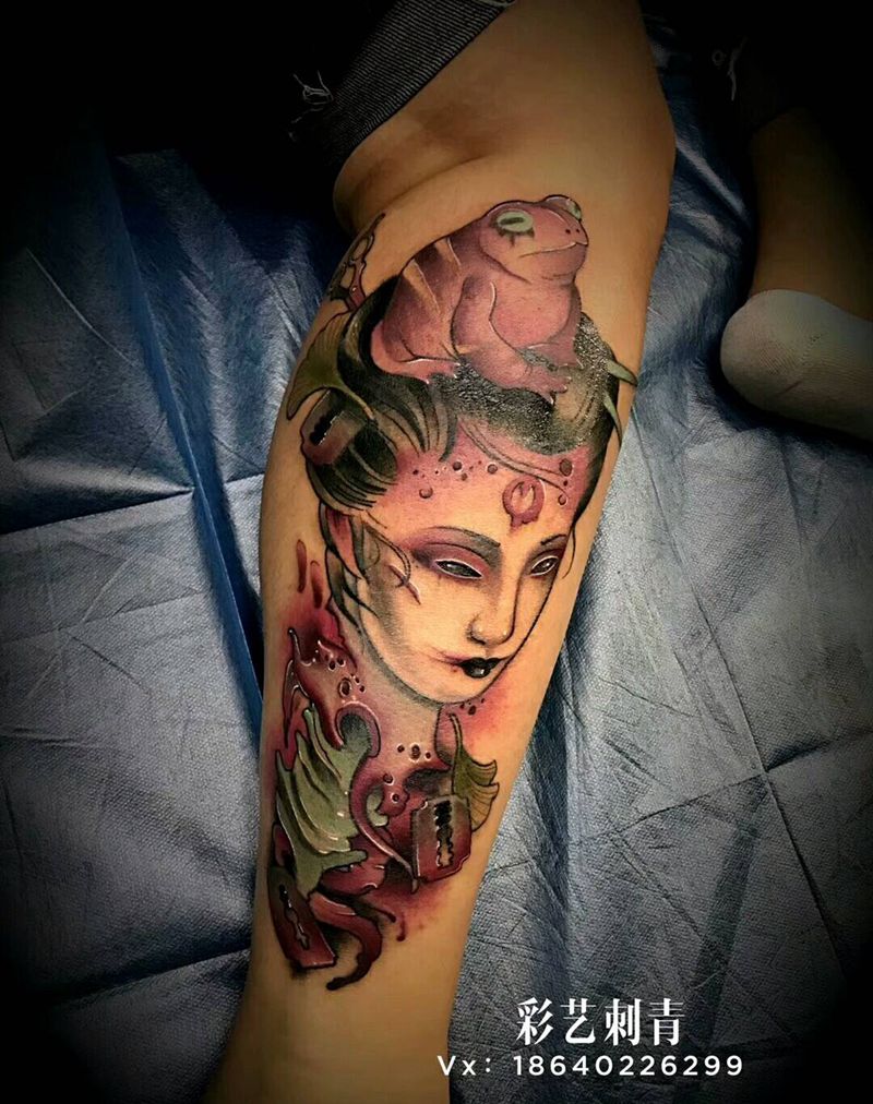 小腿艺妓，店长作品纹身图片_腿部New School新传统纹身图案