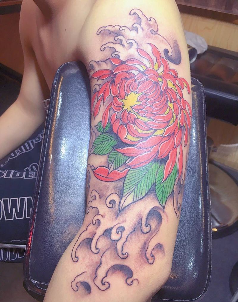 大臂菊花纹身图片_成品手臂传统植物纹身图案