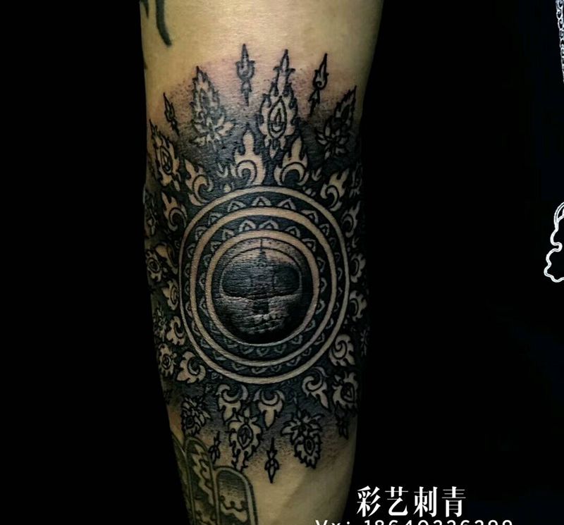 爆肘点刺作品酸爽的位置纹身图片_手臂点刺纹身图案