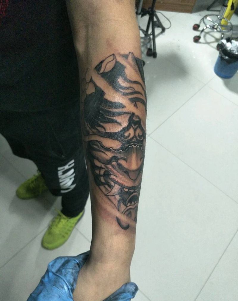 般若纹身图片_手臂传统鬼神成品纹身图案