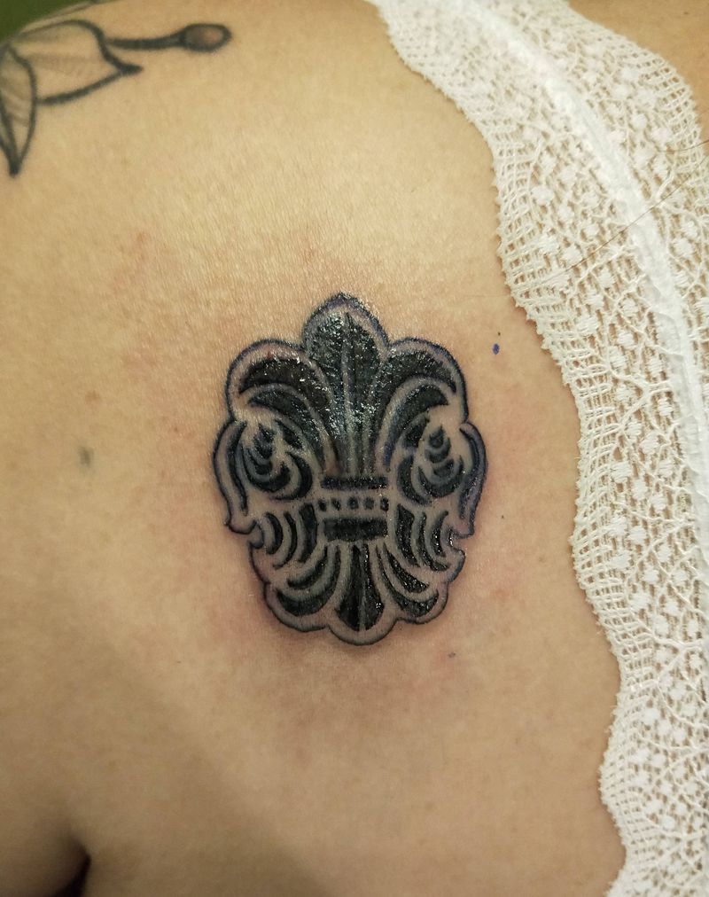 克罗心纹身图片_肩部纹身图案