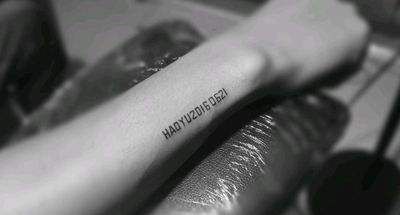 字母纹身图片_手臂纹身图案