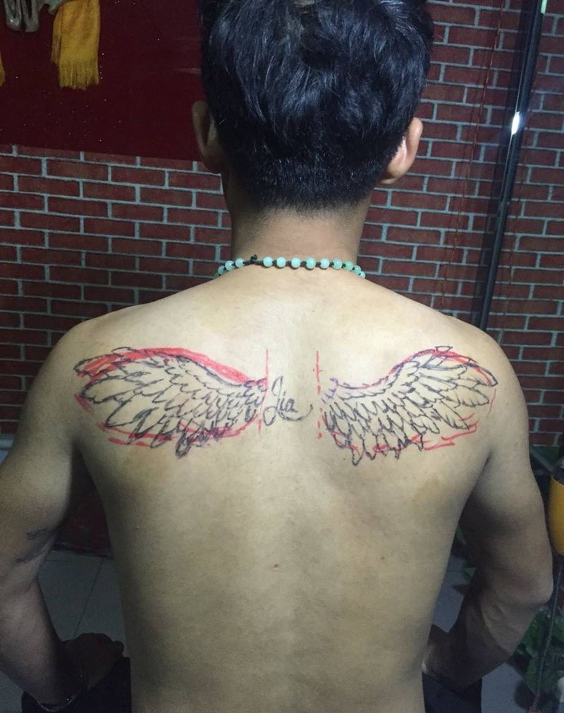 翅膀纹身图片
