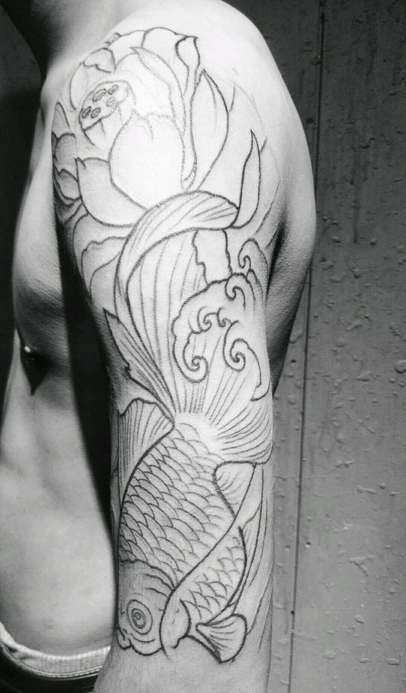 半臂割线纹身图片